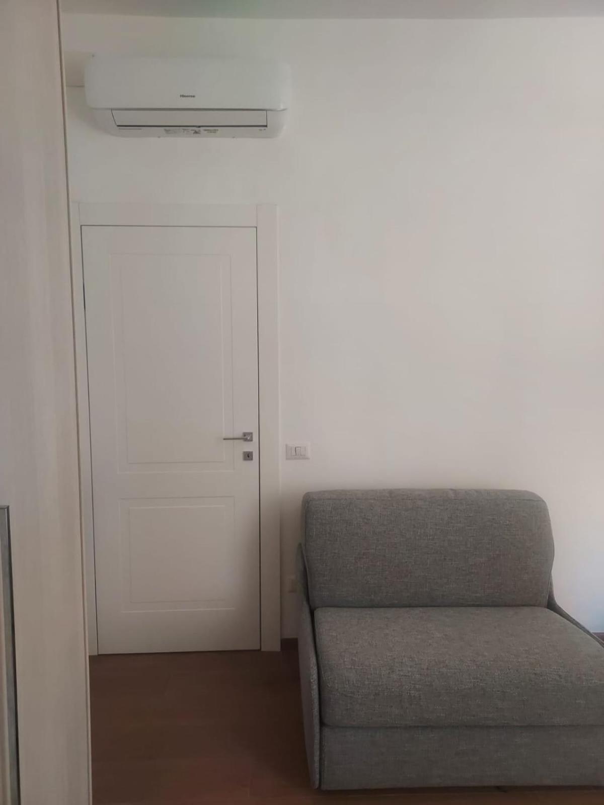 Carol House Piazza Bologna Apartment *
