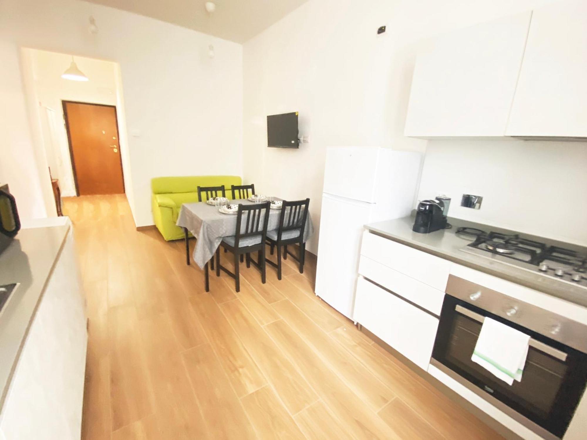 Carol House Piazza Bologna Apartment Rom