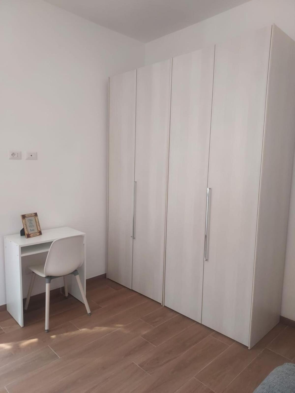 Carol House Piazza Bologna Apartment *