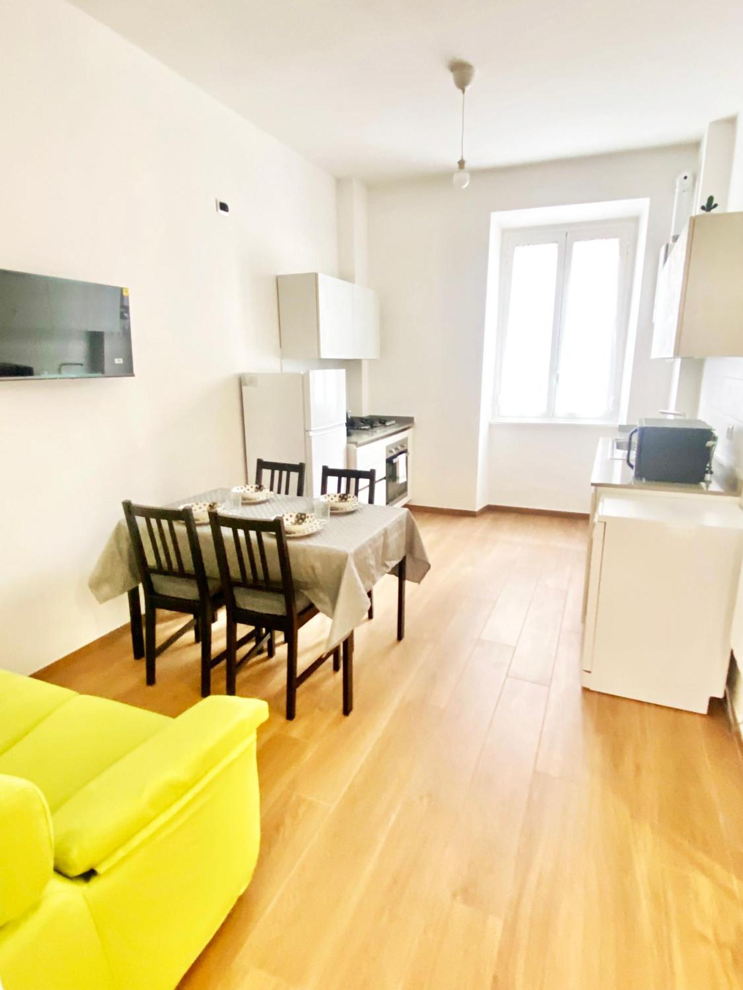 Carol House Piazza Bologna Apartment *